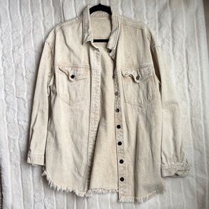 🤍Boutique Cream Button up Jean Jacket with pockets
